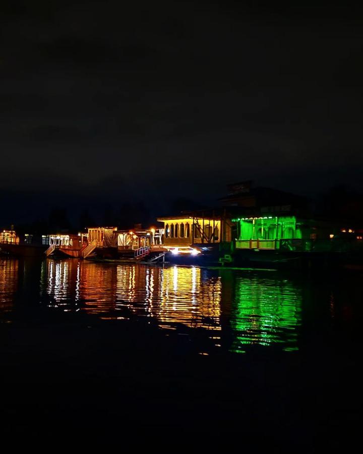 Heritage Shreen Houseboat Srīnagar Exterior foto